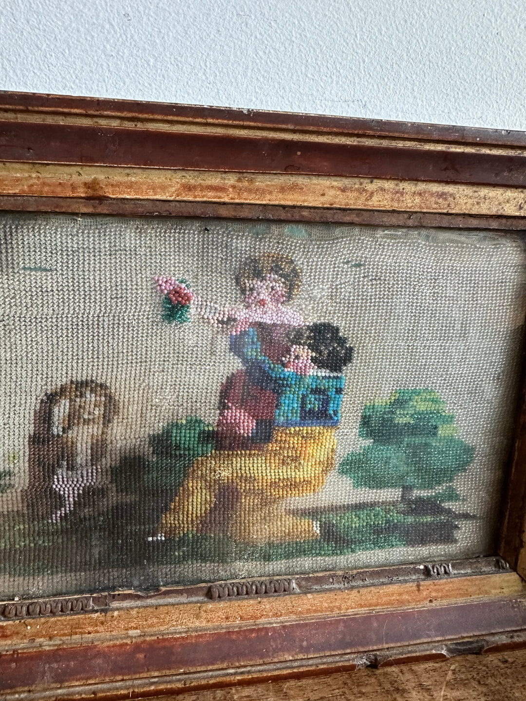 Broderie de perles polychromes datant de 1820