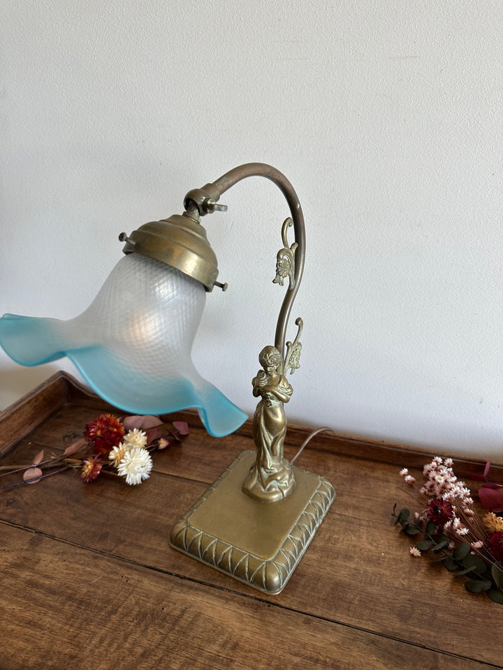 Lampe style Art Nouveau socle en bronze globe bleu