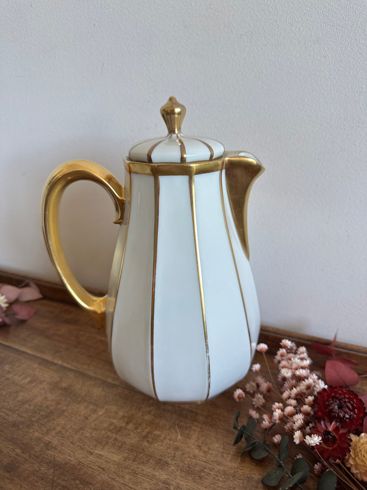 Cafetière en porcelaine de Limoges bordures dorées