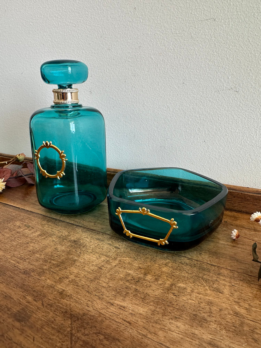 Duo de salle de bain en verre bleu annés 80