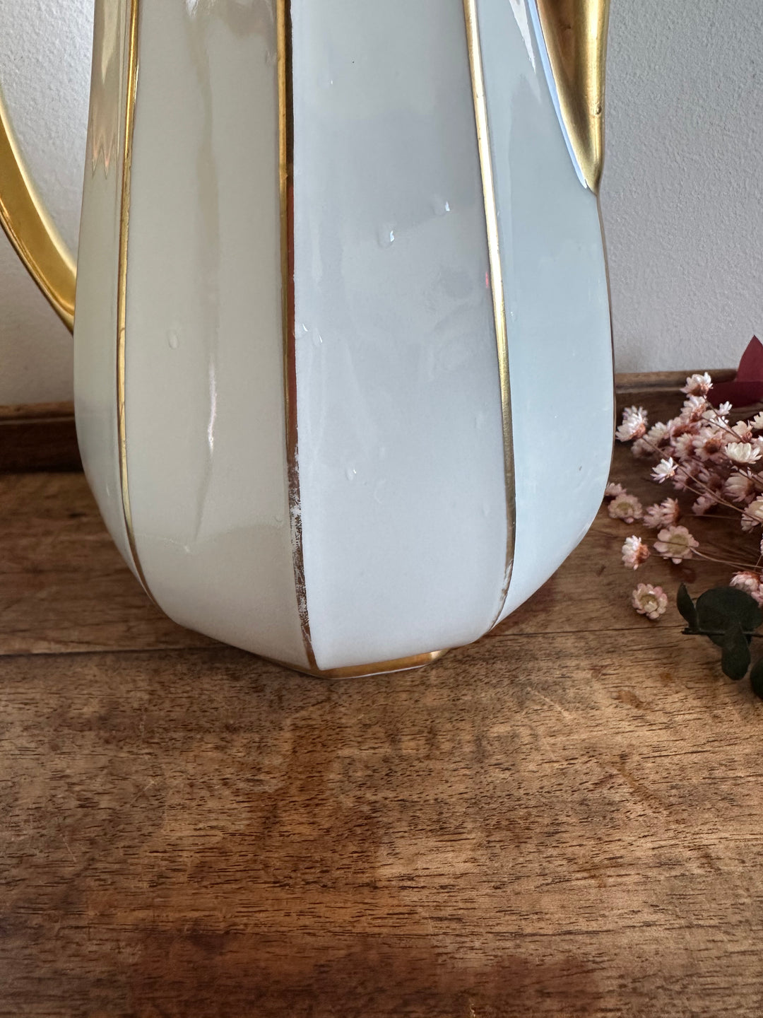 Cafetière en porcelaine de Limoges bordures dorées