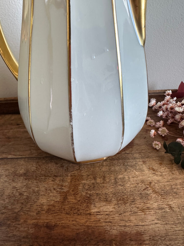 Cafetière en porcelaine de Limoges bordures dorées