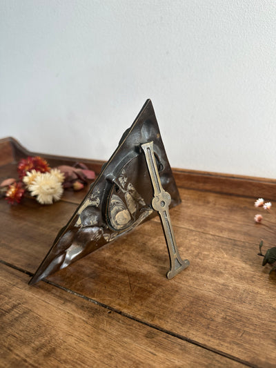 Cadre à poser triangulaire en bronze angelots