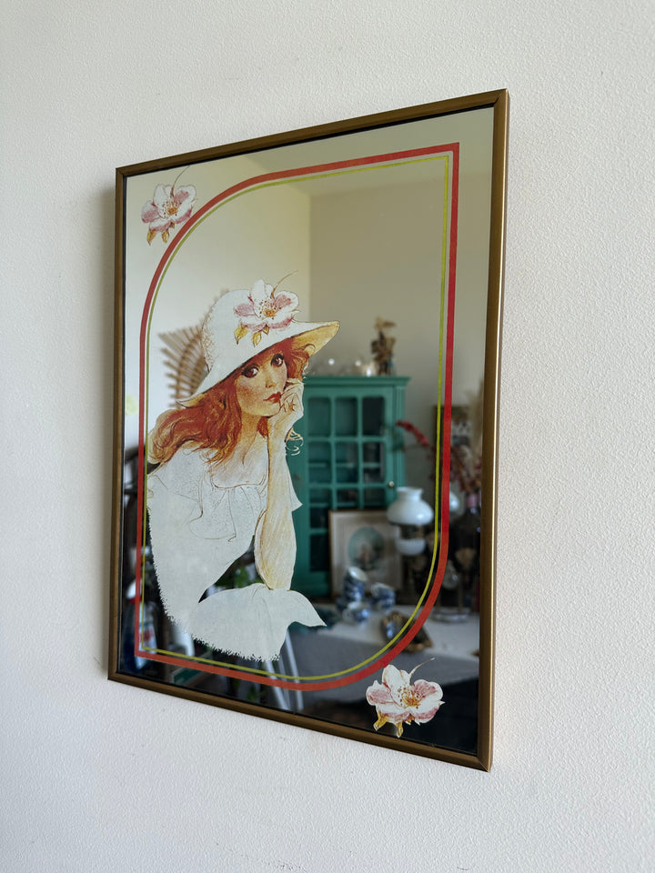 Miroir jeune fille années 60