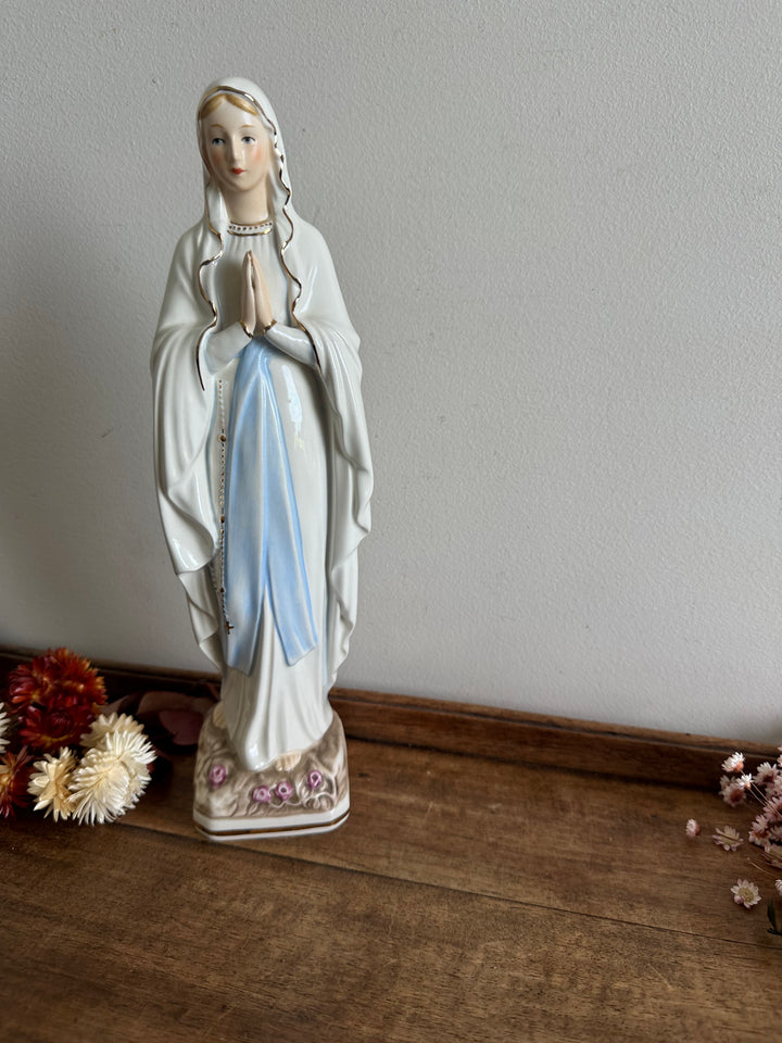 Statuette de la vierge en porcelaine fabrication allemande.