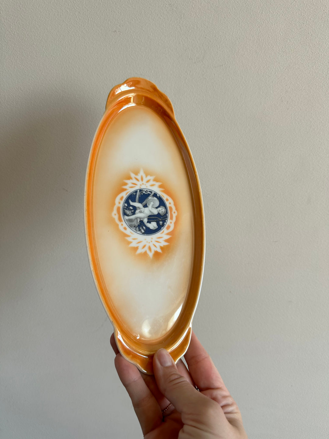 Plats de service en porcelaine de Tchécoslovaquie orange irisé