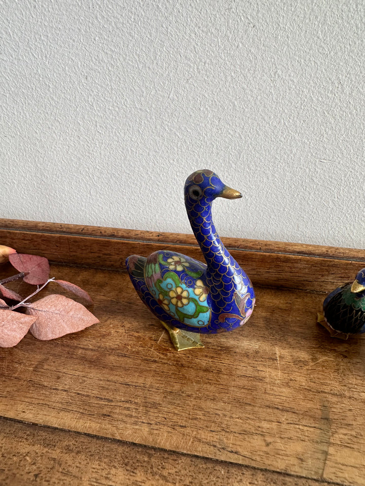 Trio de canards en laiton cloisonné émaillé