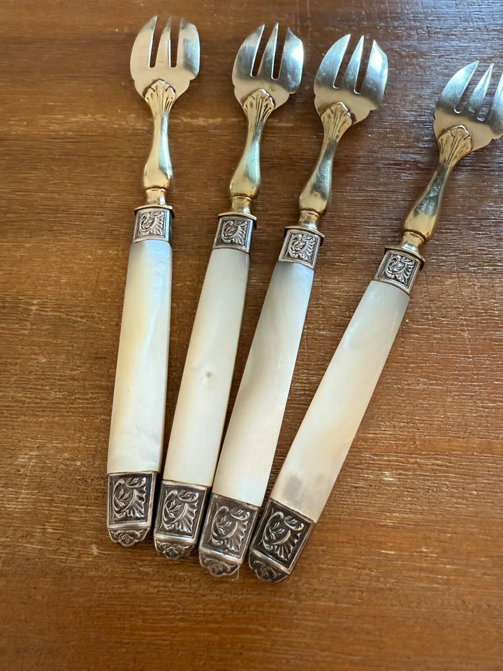 Fourchettes à dessert manche en nacre