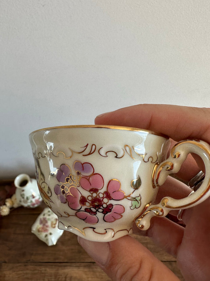 Set de 6 pièces en porcelaine Zsolnay