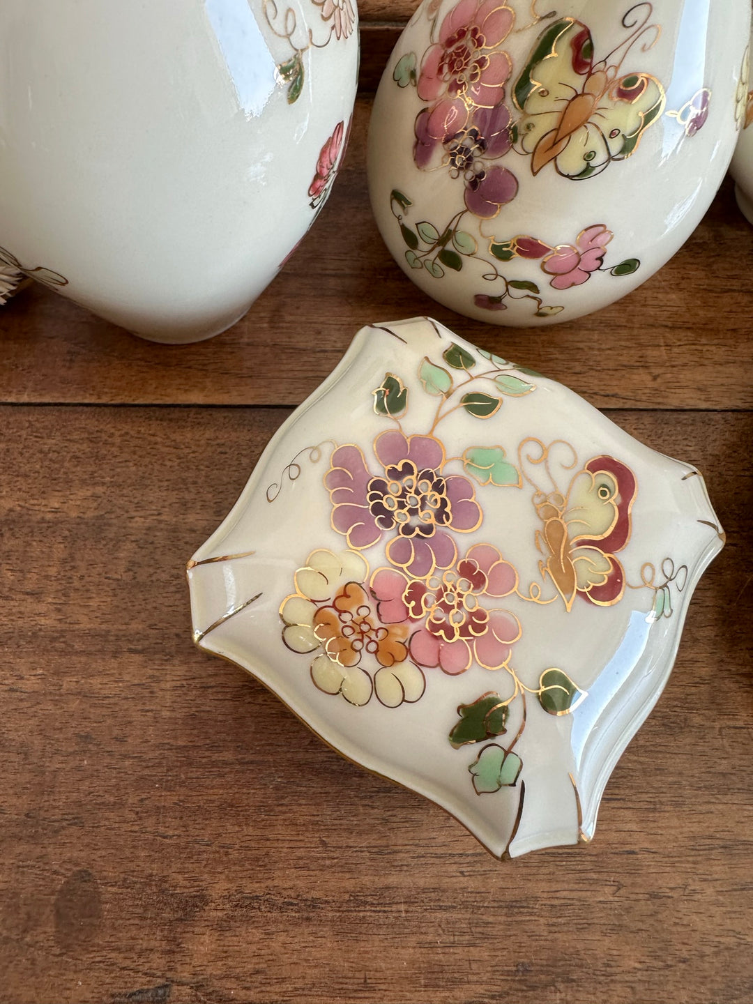 Set de 6 pièces en porcelaine Zsolnay