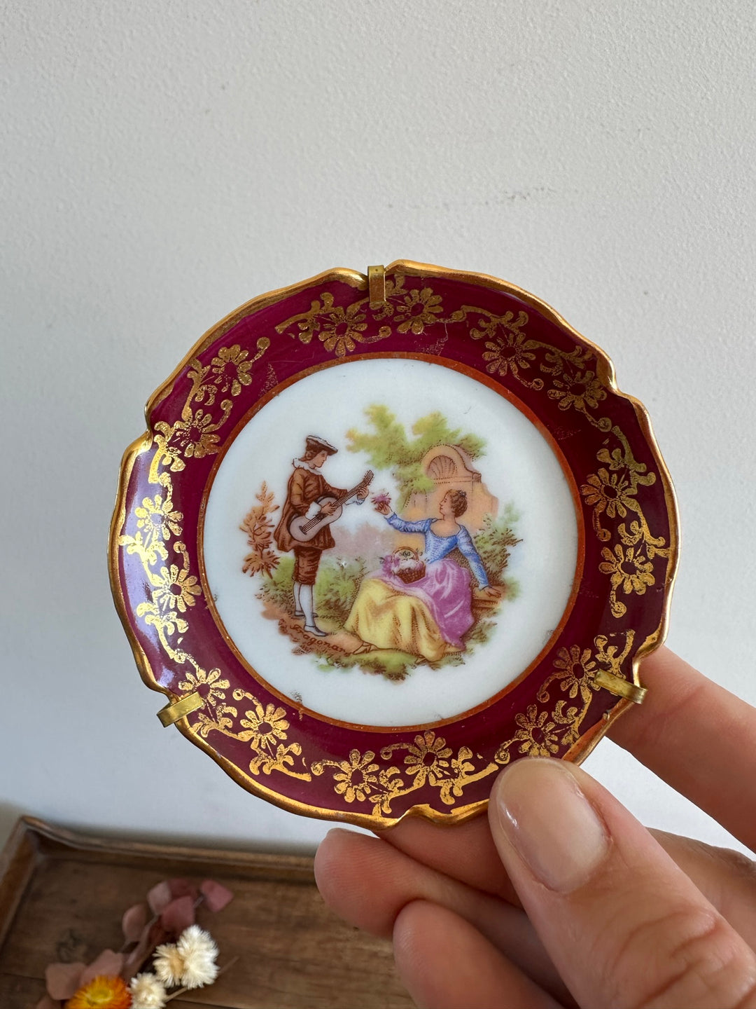 Assiettes miniatures en porcelaine de Limoges