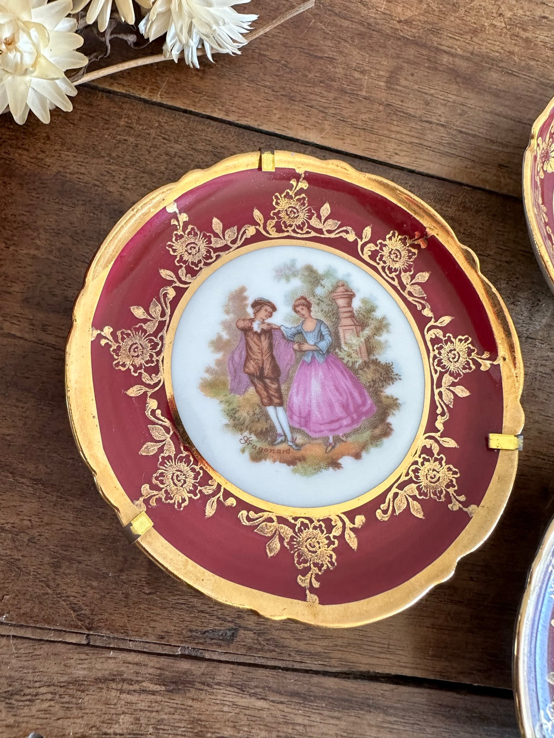 Assiettes miniatures en porcelaine de Limoges