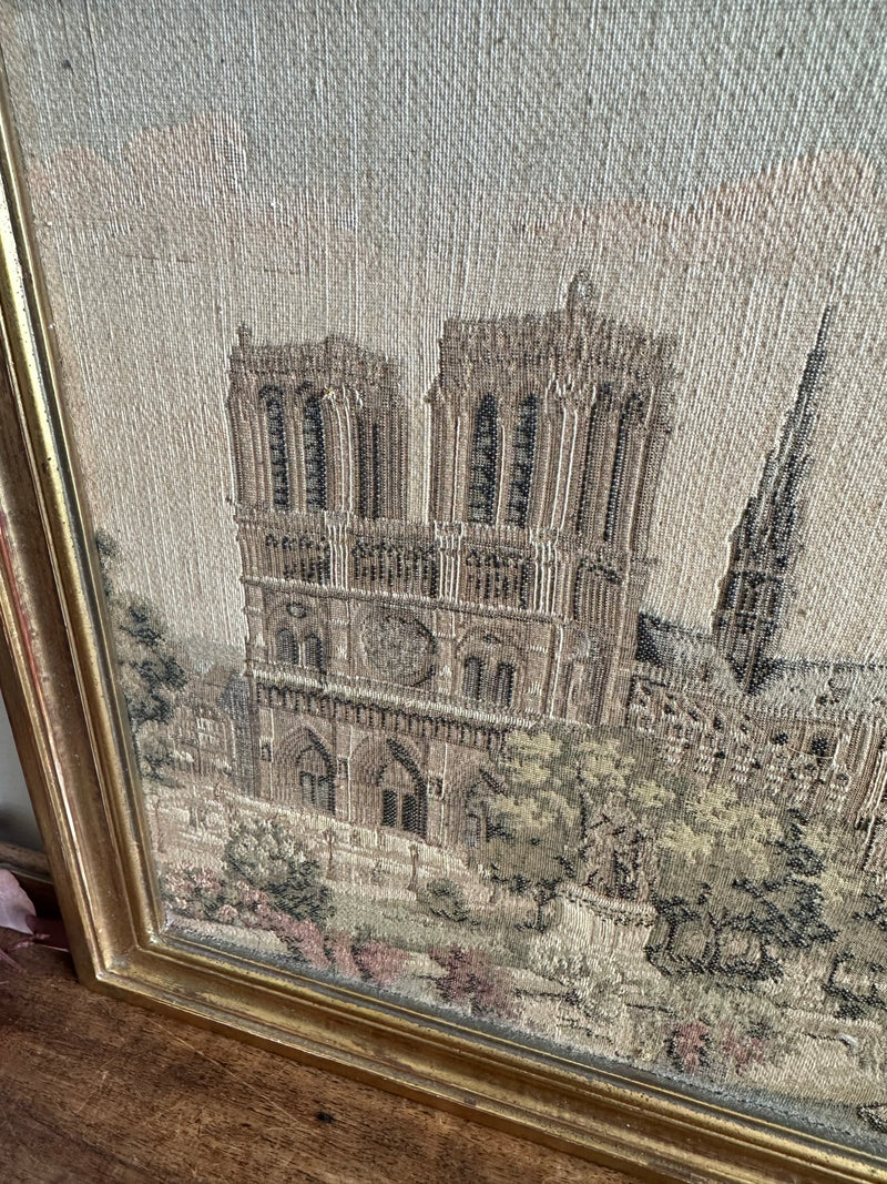 Tapisserie encadrée Notre Dame