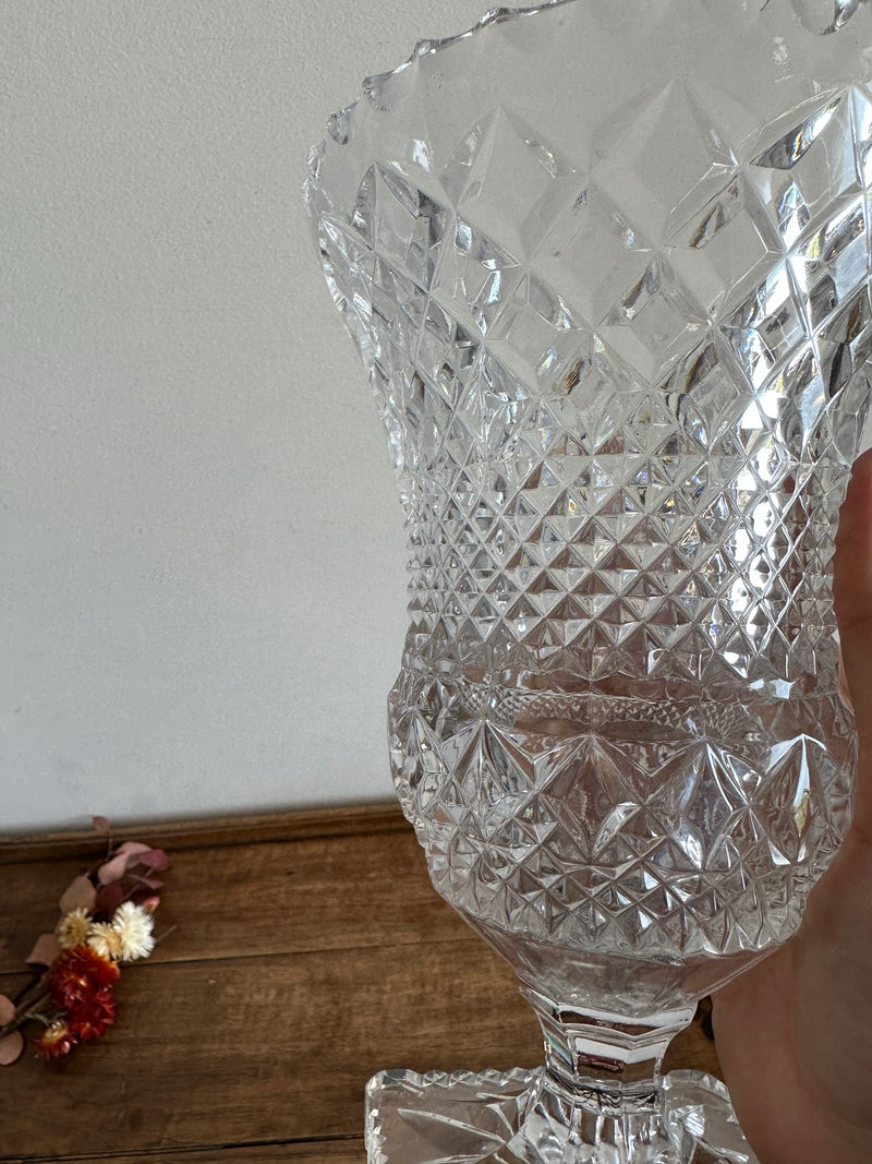 Vase medicis en cristal ciselé