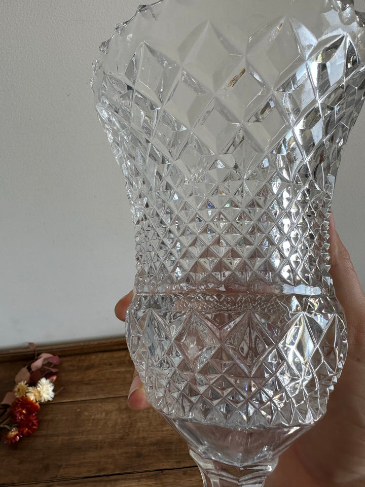 Vase medicis en cristal ciselé