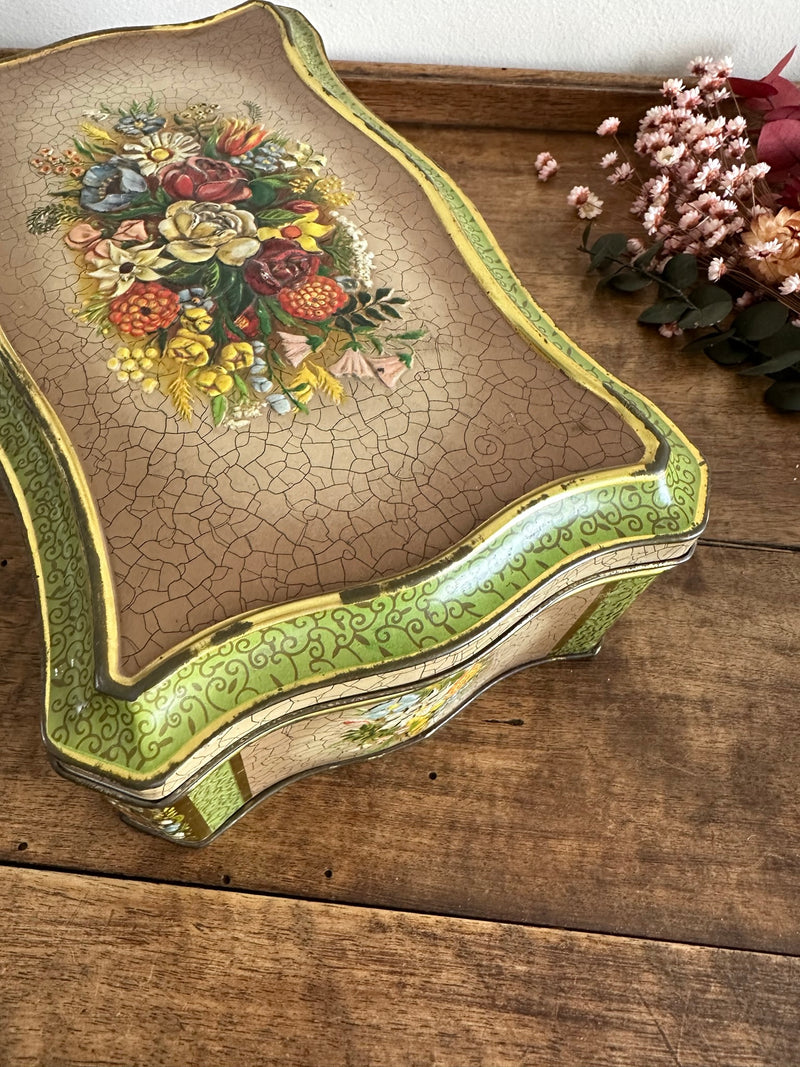 Boite en métal motifs fleurs bordures vertes