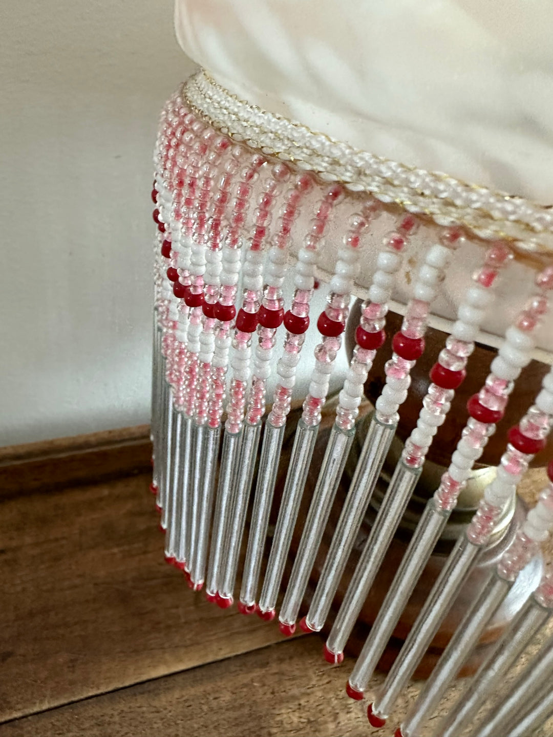 Lampe de chevet à poser avec pampilles en verre dépoli rose