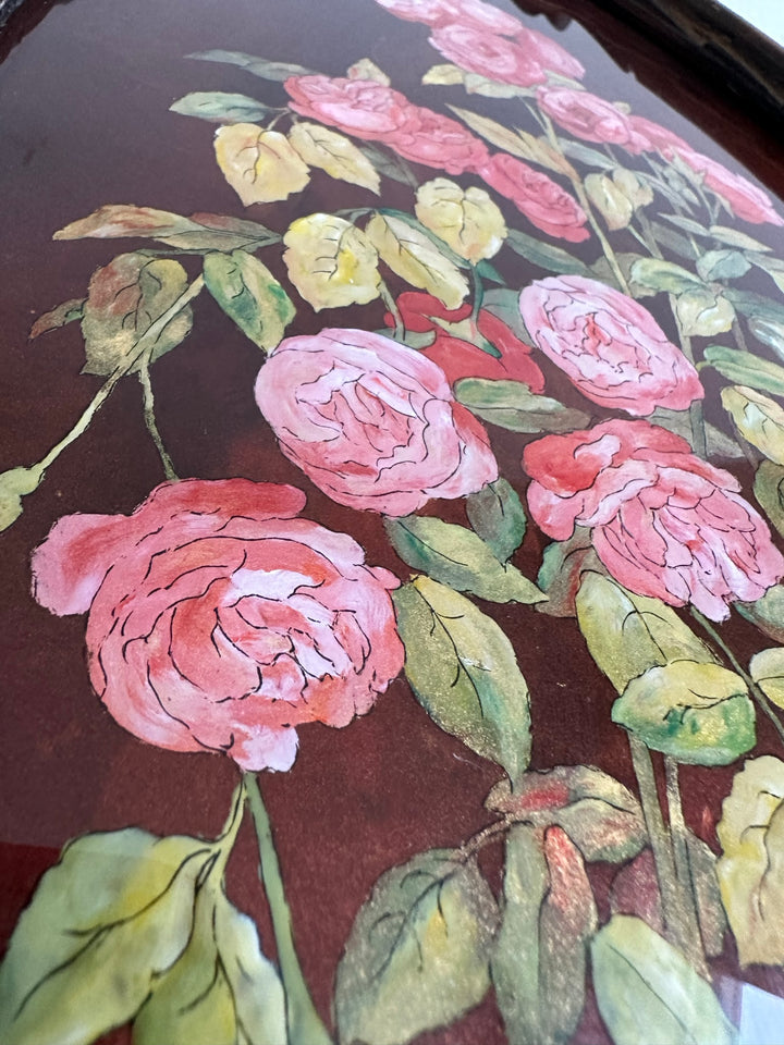 Peinture de roses reflets dorés signée dans cadre sculpté