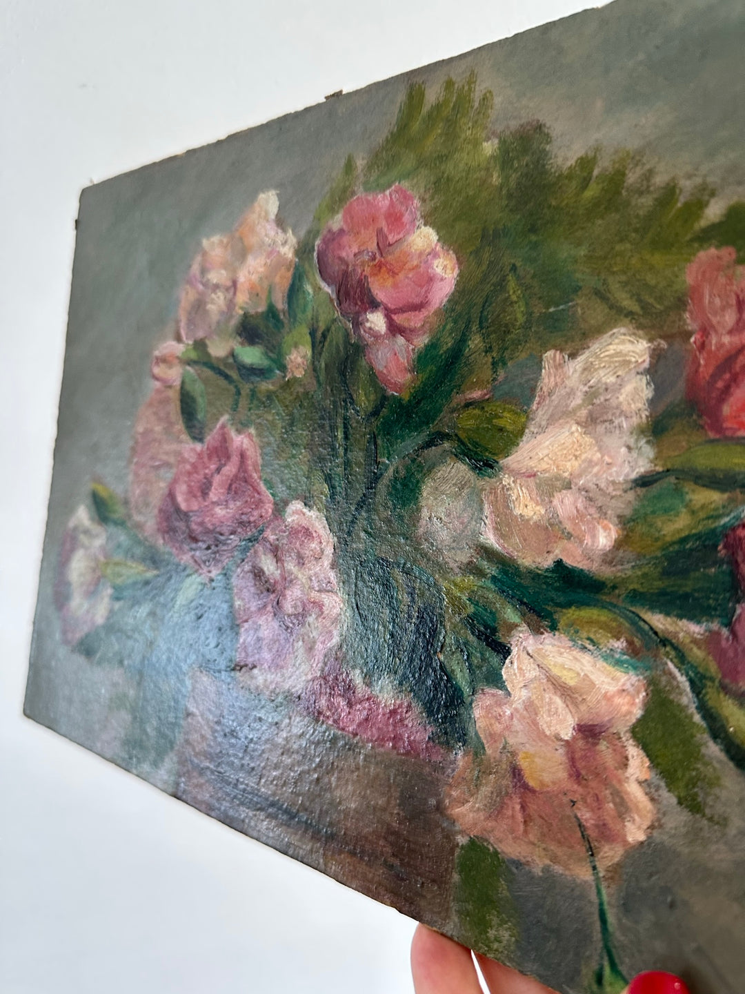 Peinture bouquet de fleurs roses fond bleu gris, sur carton épais 1920