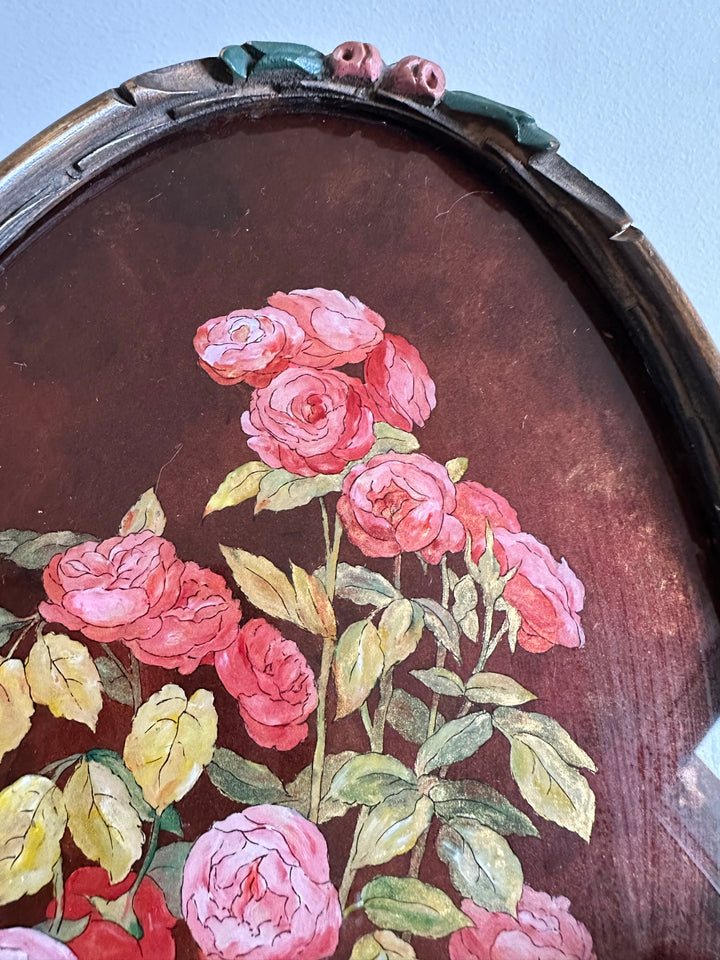 Peinture de roses reflets dorés signée dans cadre sculpté