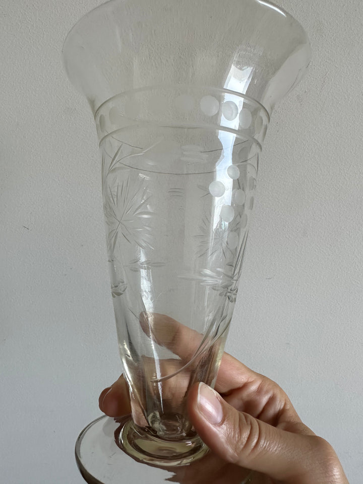 Vase en cristal gravé années 1930