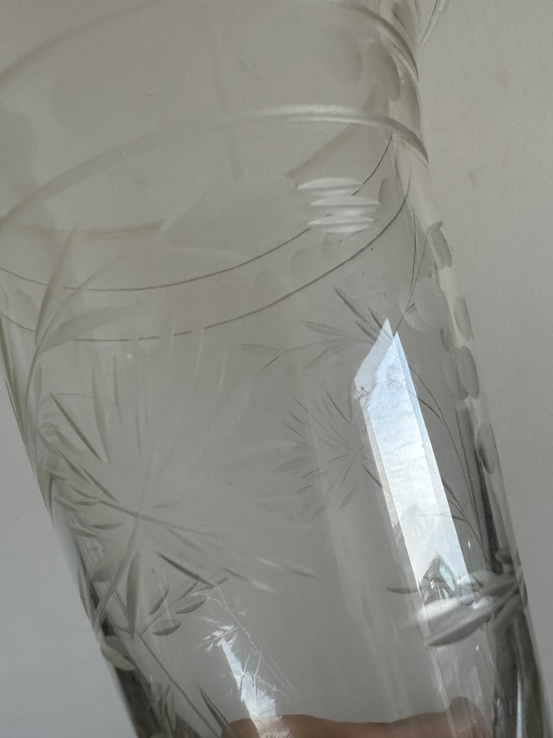 Vase en cristal gravé années 1930