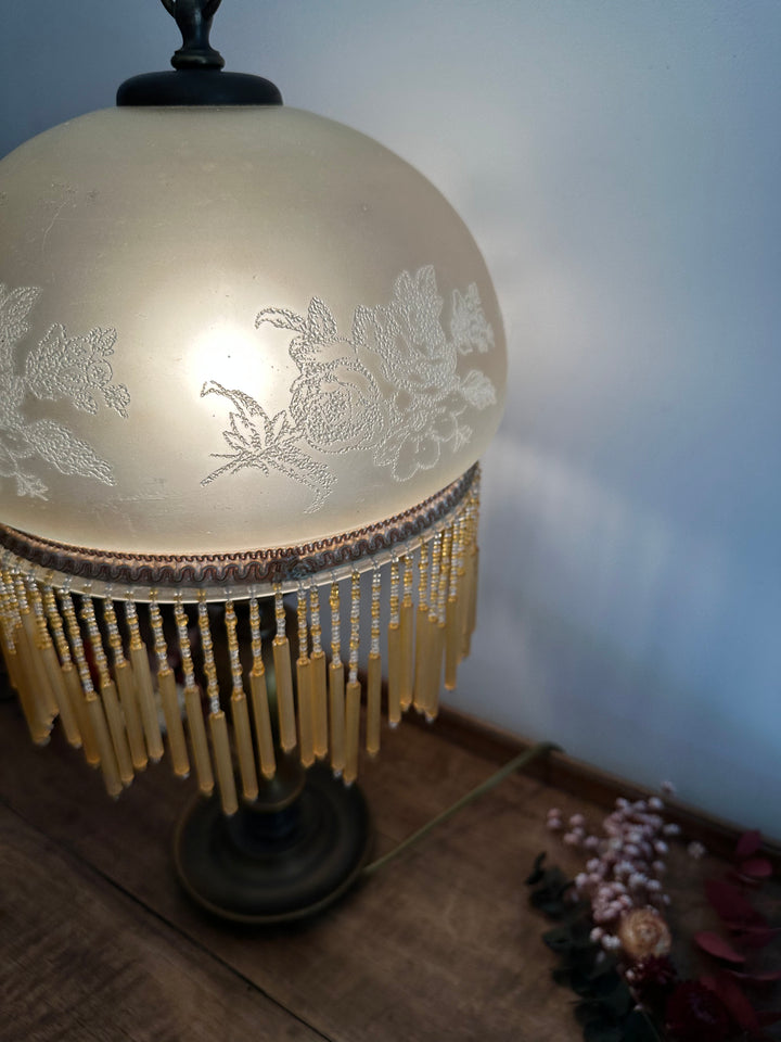 Lampe style charleston rideau de perle orangé