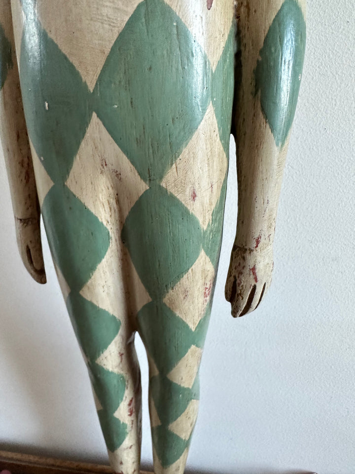 Arlequin de la comedia del' Arte en bois