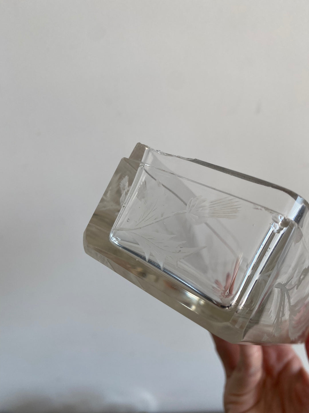 Ensemble de toilette en verre et cristal et métal argenté ancien