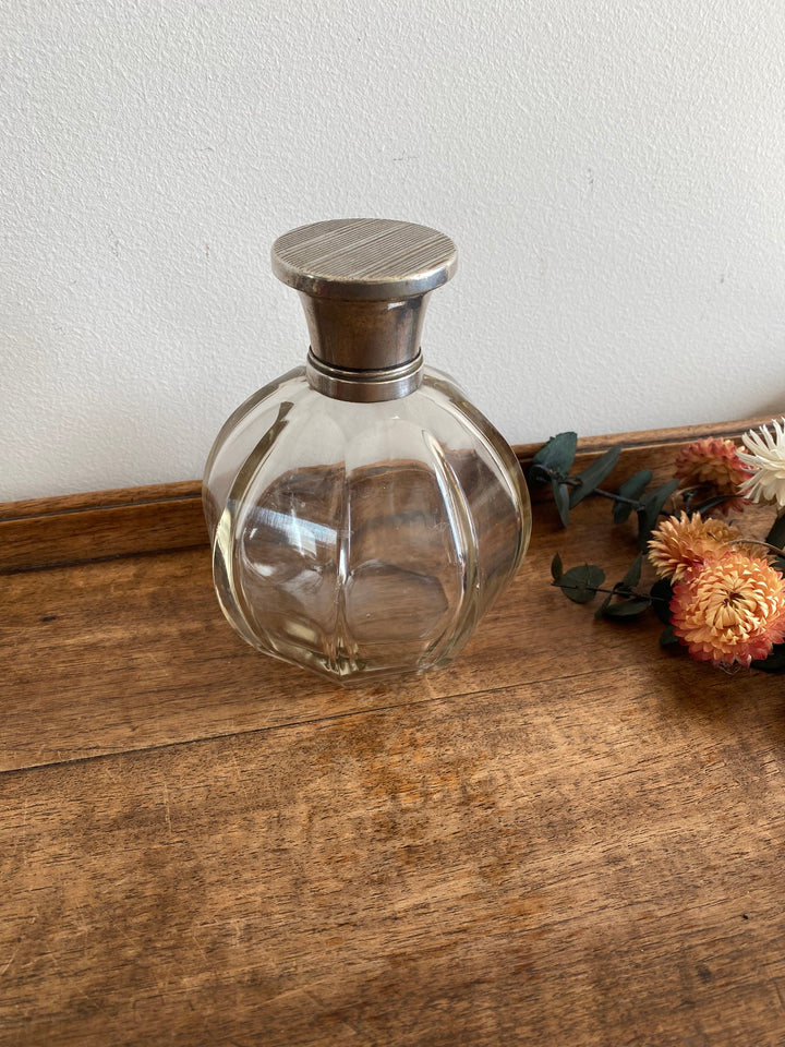 Ensemble de toilette en verre et cristal et métal argenté ancien