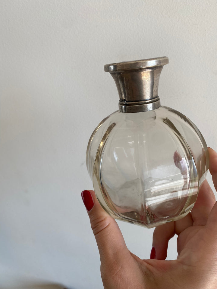 Ensemble de toilette en verre et cristal et métal argenté ancien