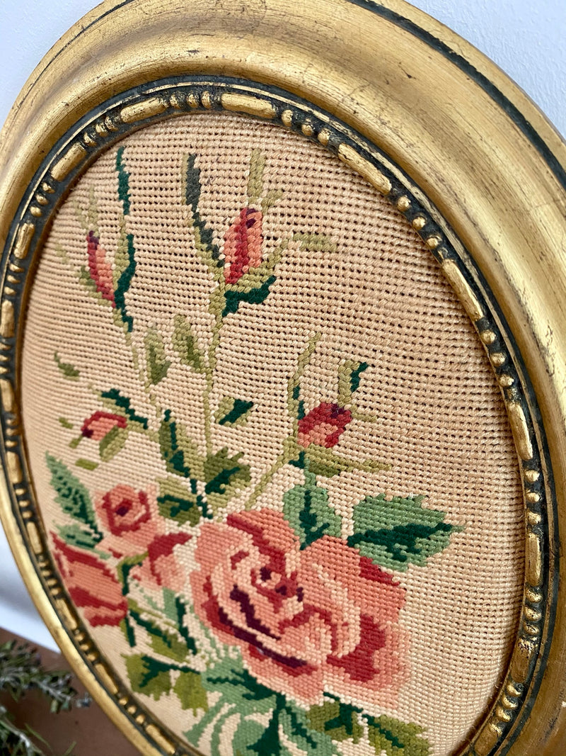 Cadre broderie roses