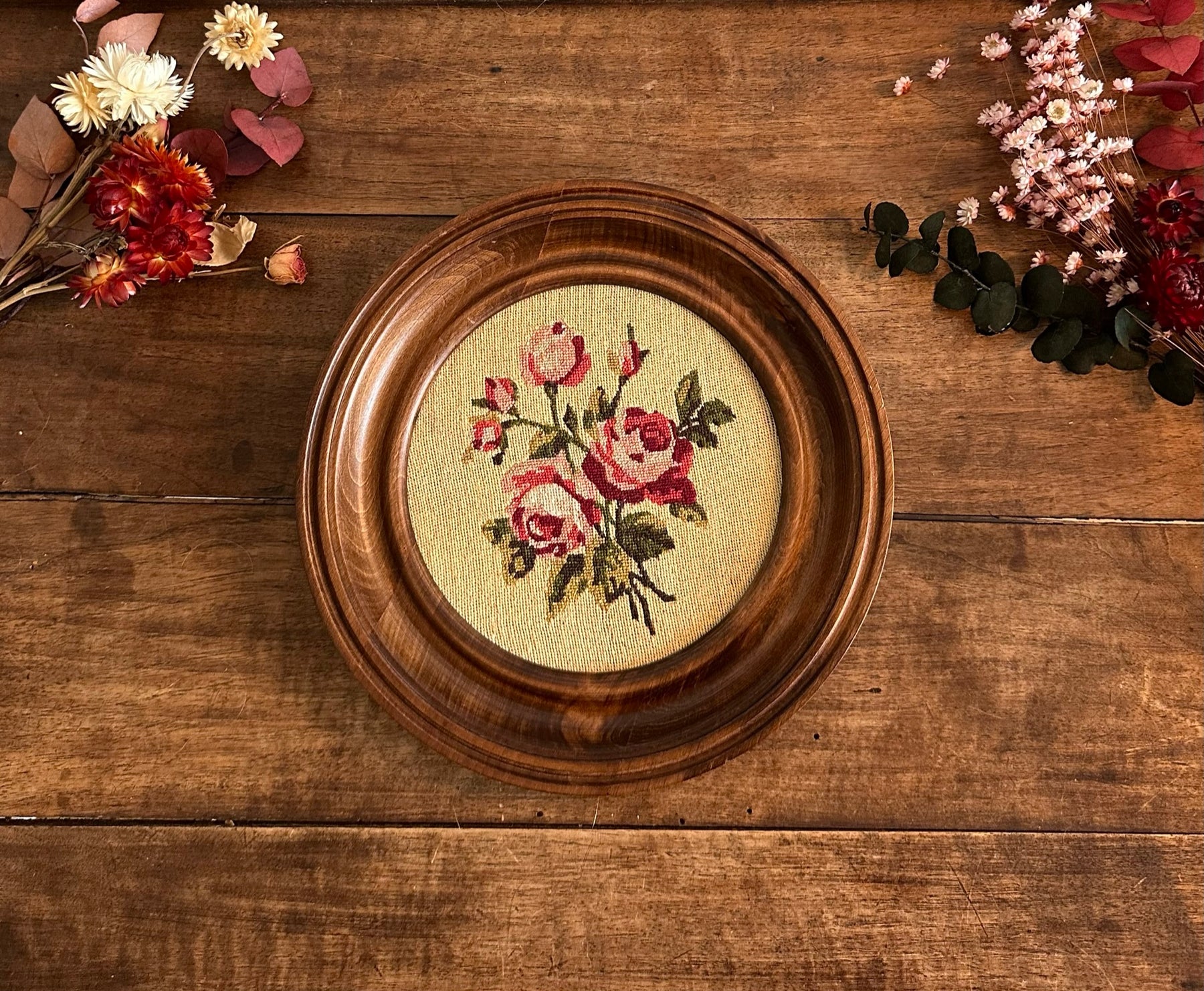 Broderie Floral Ronde Cadre En Bois Naturel | Ma Cabane Vintage