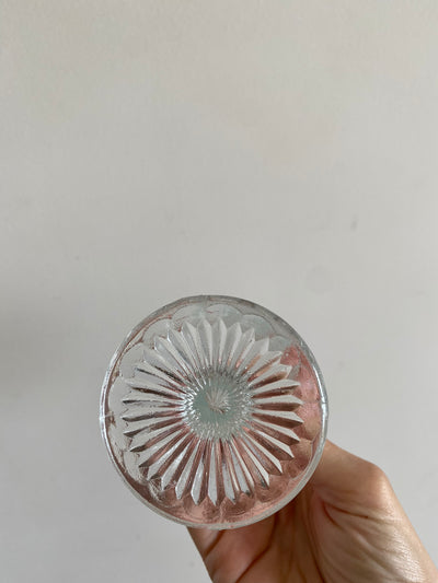 Soliflore en verre ciselé