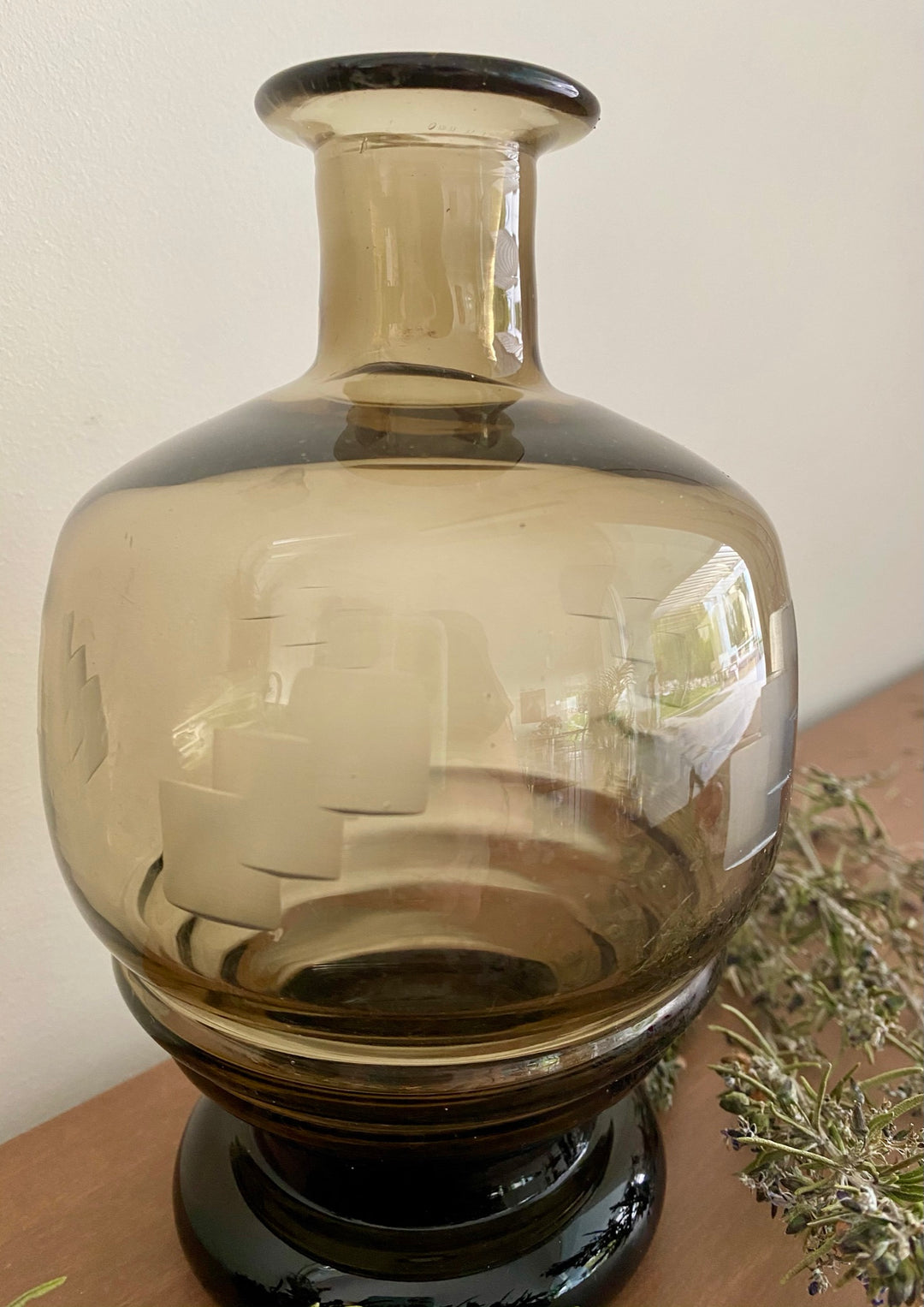 Vase rétro en verre fumé