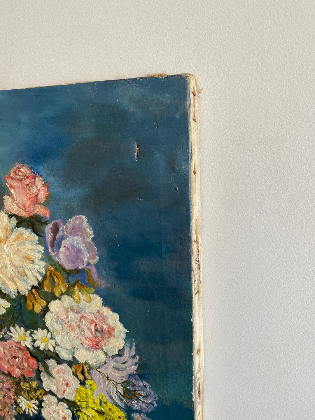 Peinture sur toile signée bouquet de fleurs tons bleus