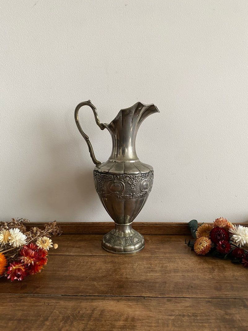 Vase avec anse en métal argenté