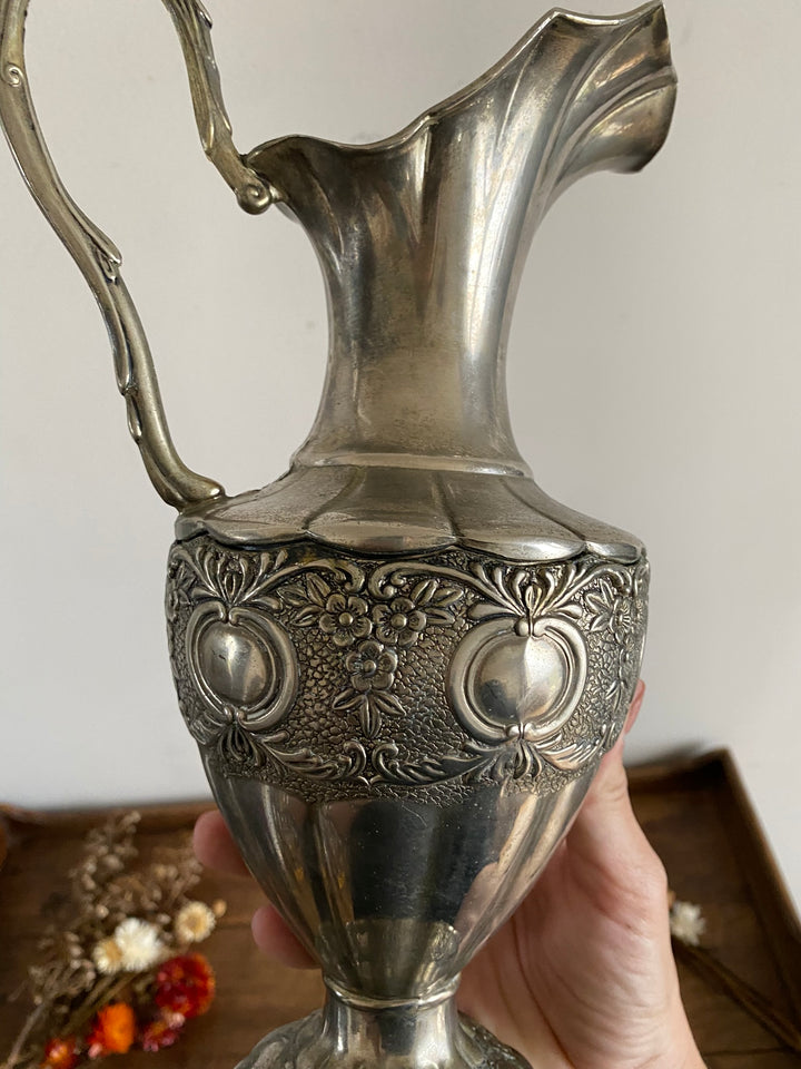 Vase avec anse en métal argenté