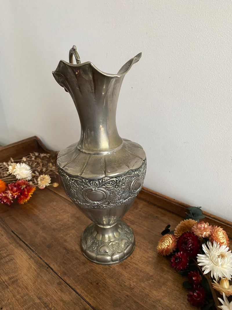 Vase avec anse en métal argenté