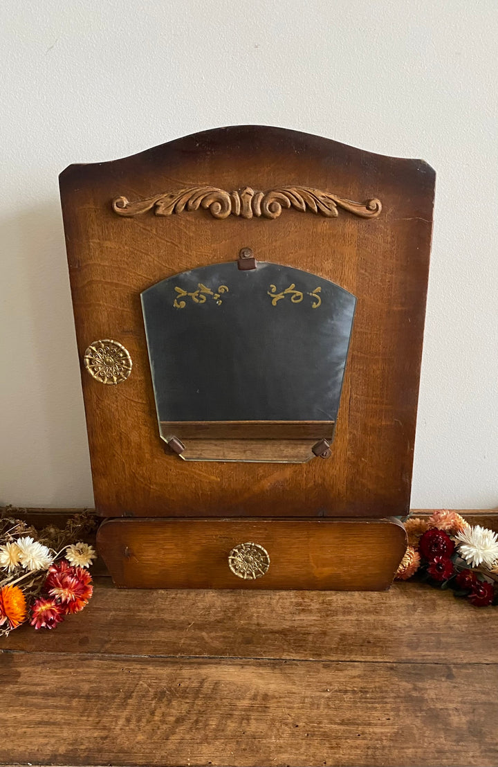 Armoire à pharmacie en bois années 50