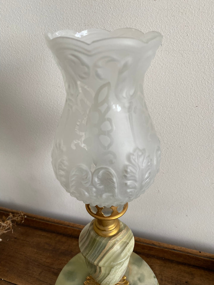 Lampe électrique en pierre d'onyx