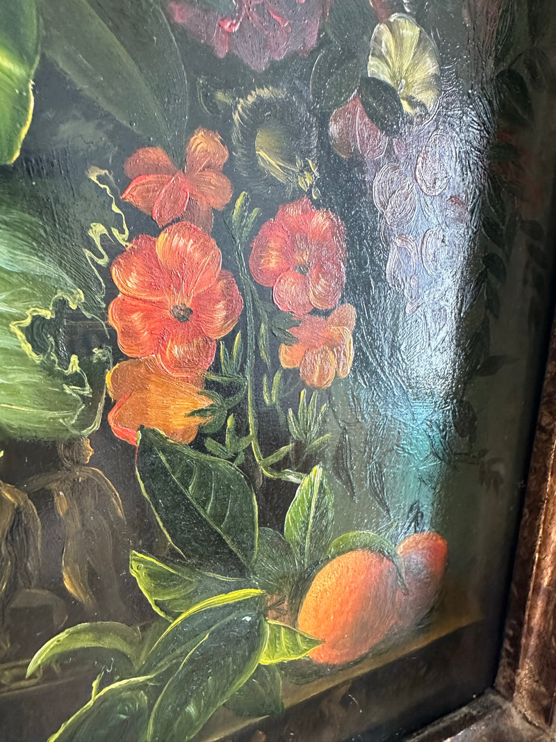 Peinture florale sur planche signée encadrement baroque