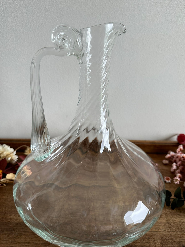 Carafe à vin décanteur en verre moulé