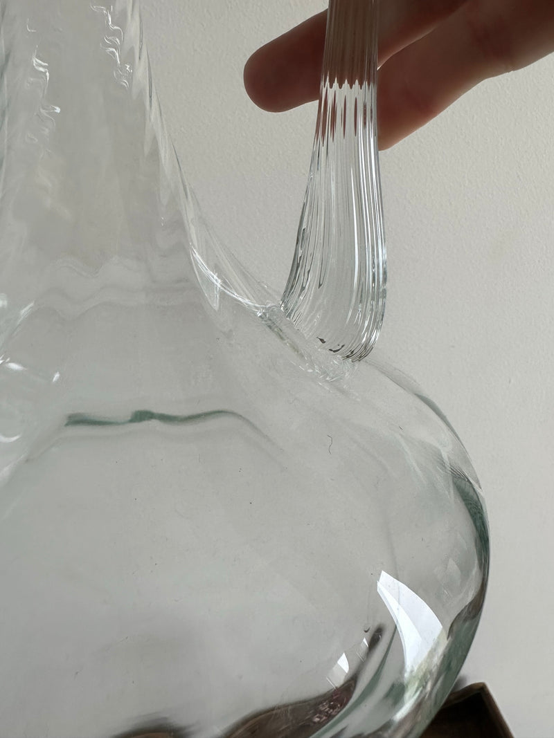 Carafe à vin décanteur en verre moulé