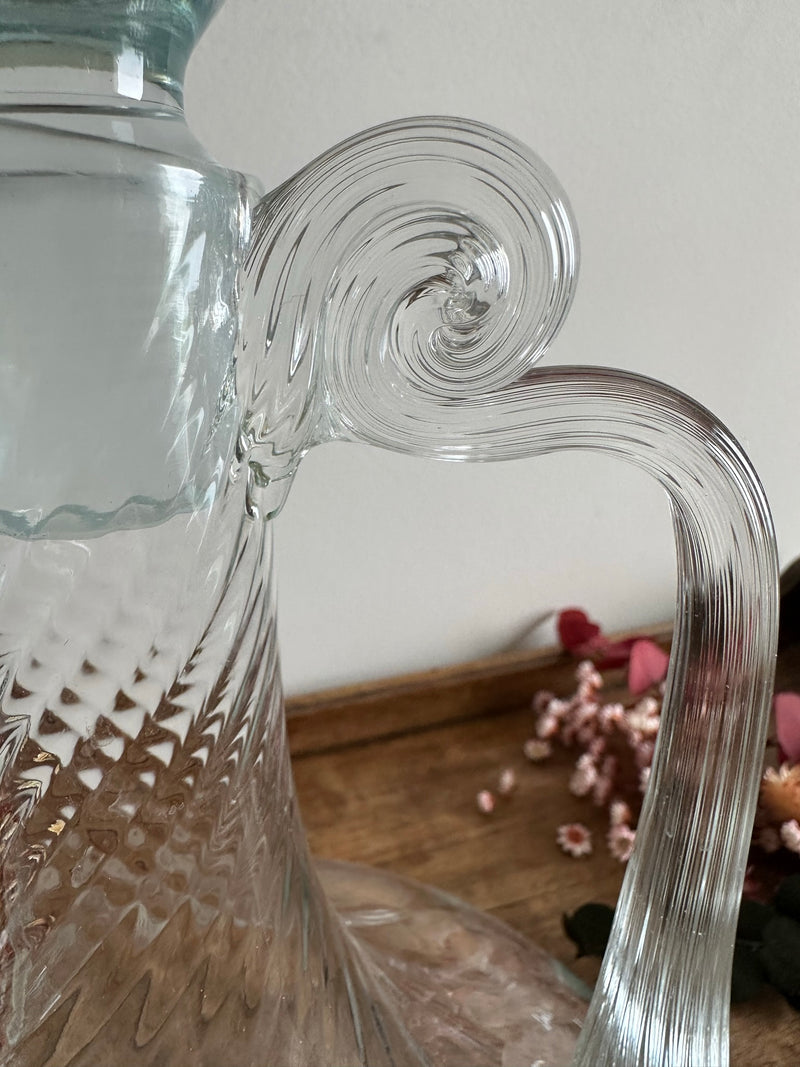 Carafe à vin décanteur en verre moulé