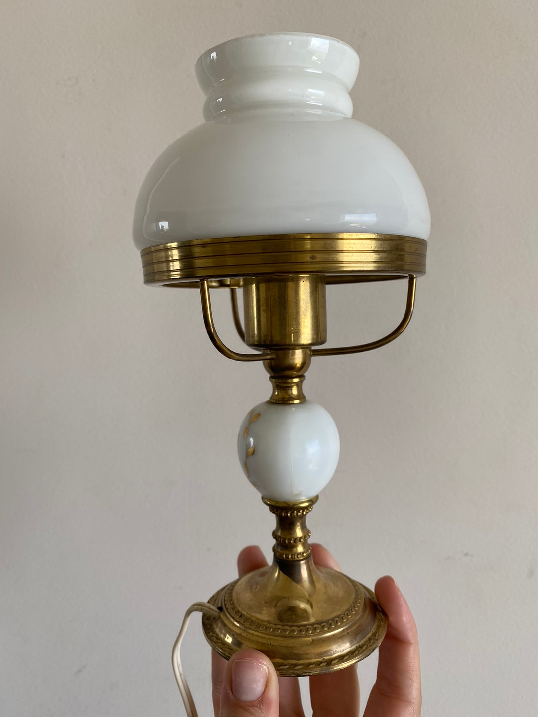 Lampe porcelaine laiton et opaline