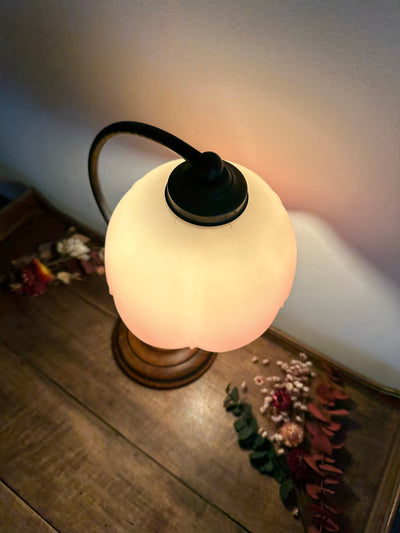 Lampe abat jour pate de verre rose pêche