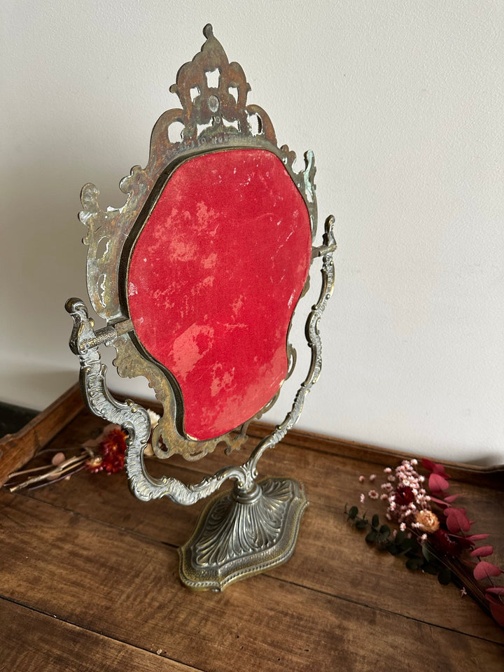 Miroir psyché sur pied en bronze et laiton style baroque