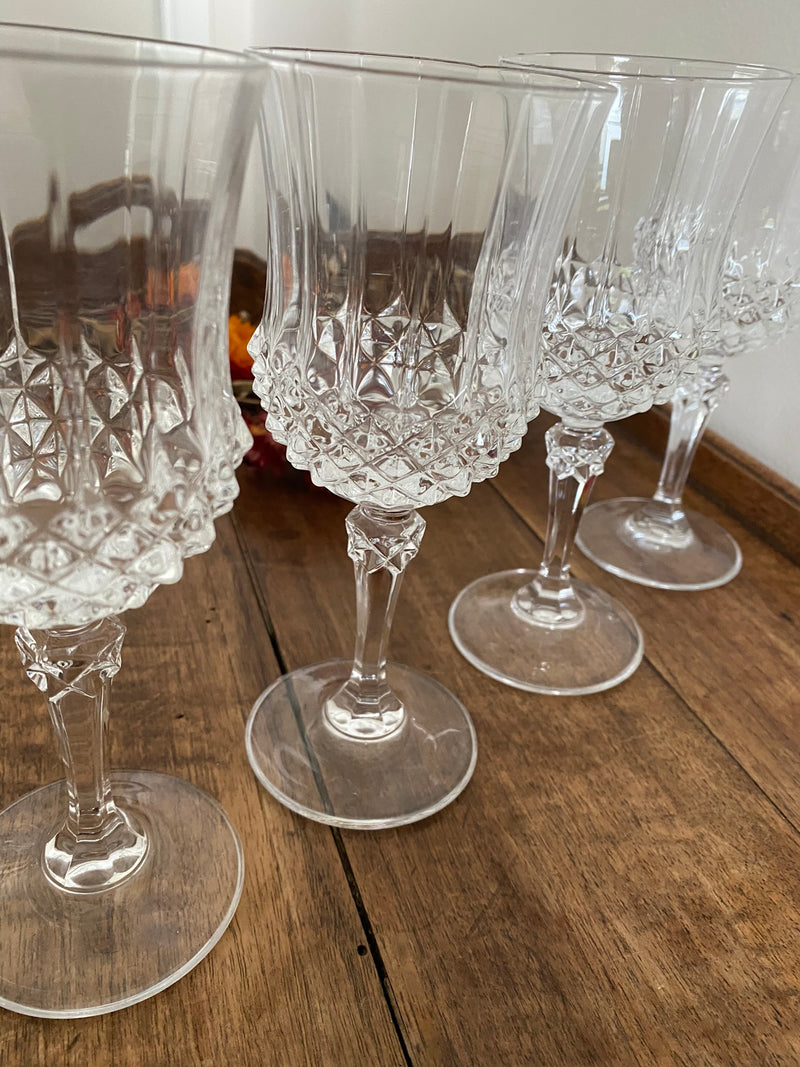 Verres en cristal décoration en pointes de diamants