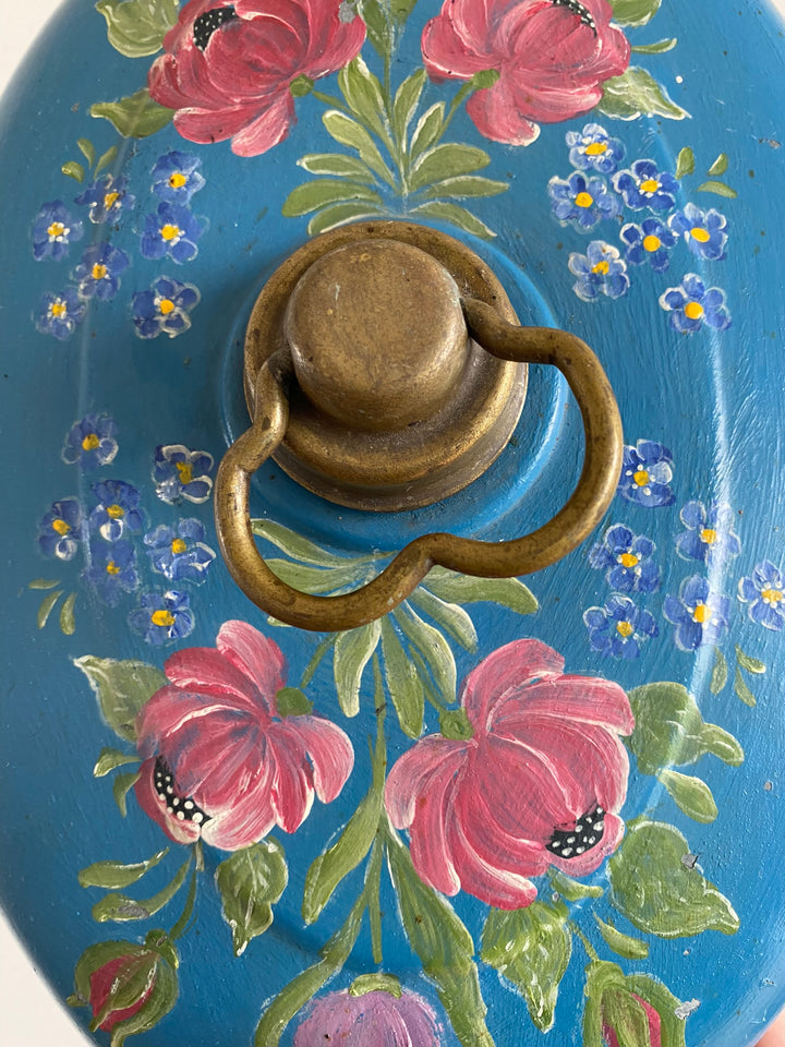 Bouillotte en cuivre peinte à la main en bleu motifs fleurs